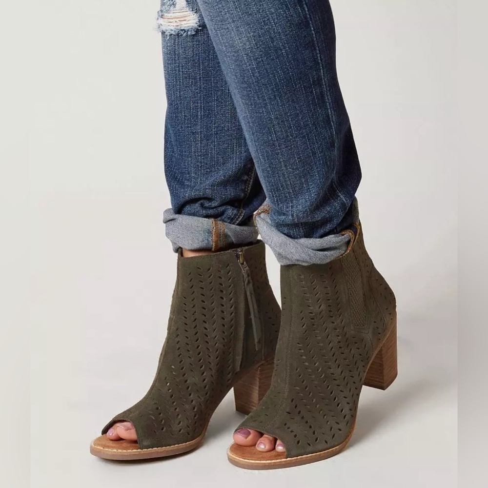 Toms Majorca Suede Bootie Perforated Peep Toe